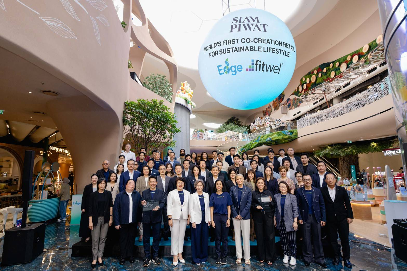 “สยามพิวรรธน์” พลิกเกมวงการ สร้างต้นแบบแรกของโลก “Co-Creation Retail for Sustainable Lifestyle” คว้า 2 Global Certificates คือ EDGE และ FITWEL ครั้งแรกให้ประเทศไทย